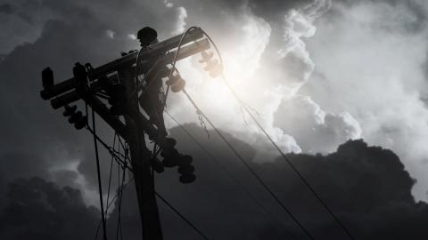 Electric perspectives: Data-driven approaches for effective storm responses